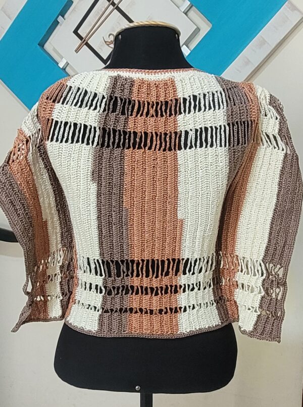 Blusa Tricolor com Manga Morcego - Imagem 2