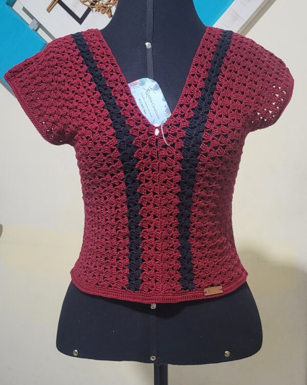 BLusa Vinho com listras pretas