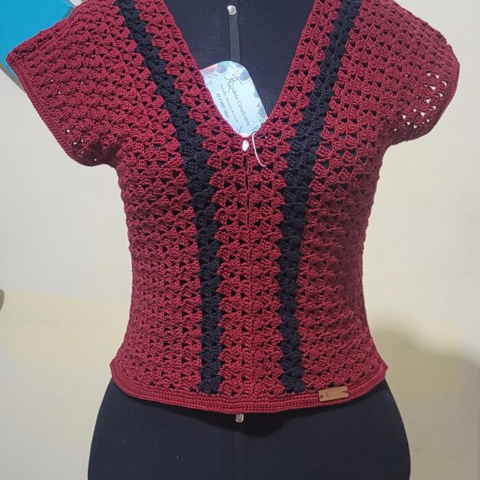 BLusa Vinho com listras pretas